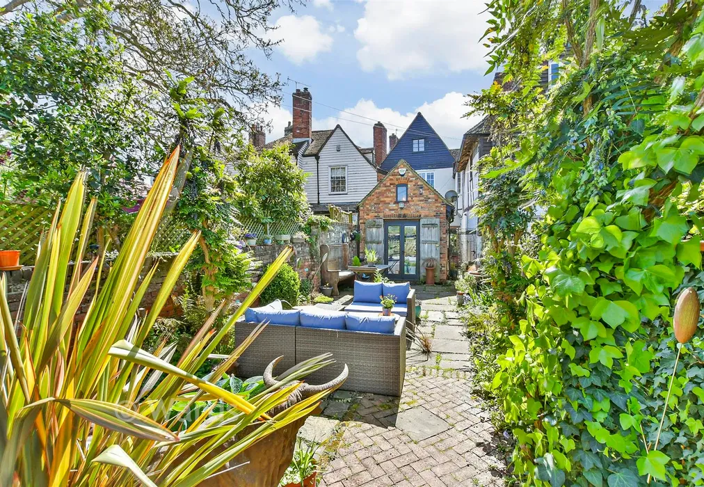 Rear Garden - West Street, Faversham, Kent - Wards of Kent