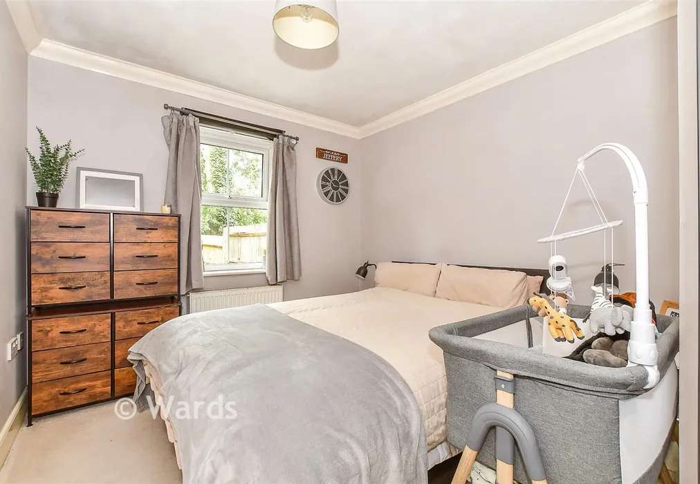 Bedroom - The Grange, Langton Green, Tunbridge Wells, Kent - Wards of Kent