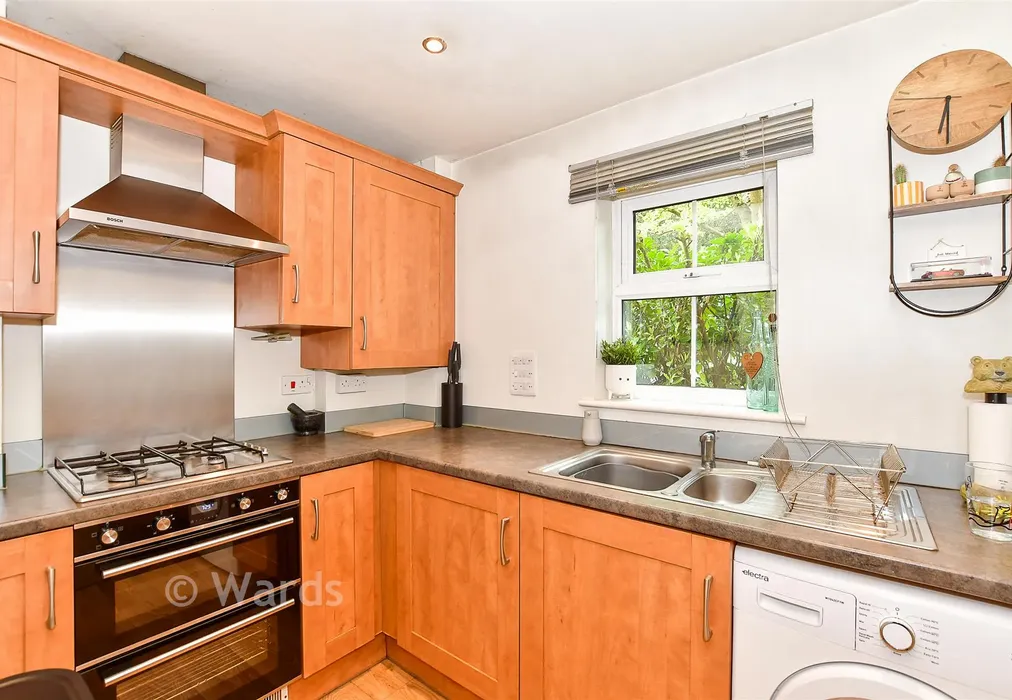 Kitchen - The Grange, Langton Green, Tunbridge Wells, Kent - Wards of Kent