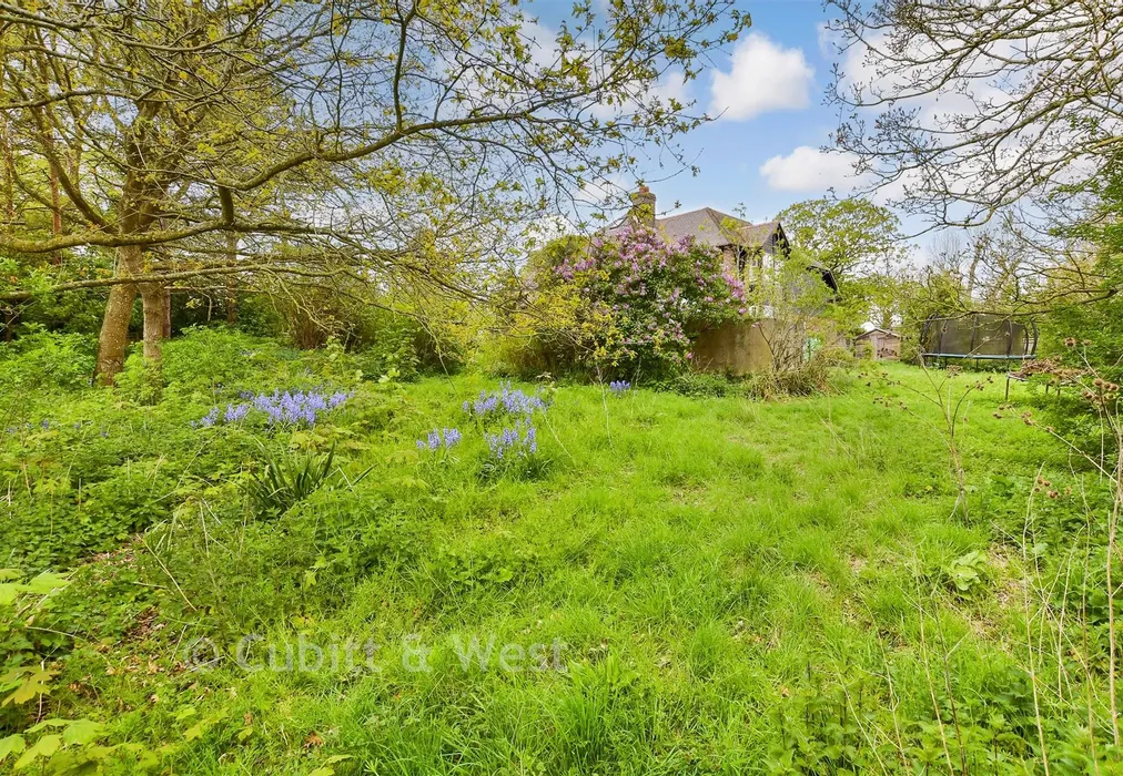 Rear Garden - Newhaven Road, Rodmell, Lewes, East Sussex - Wards of Kent