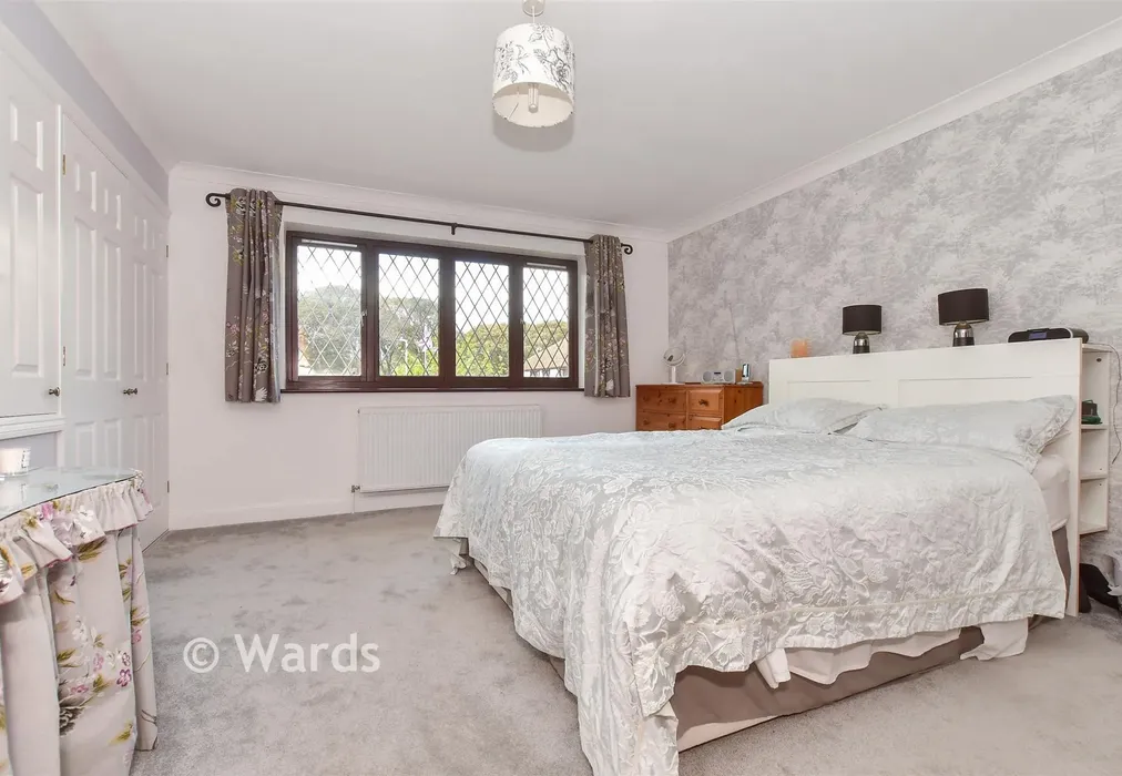 Bedroom 1 - Woodland Way, Broadstairs, Kent - Wards of Kent