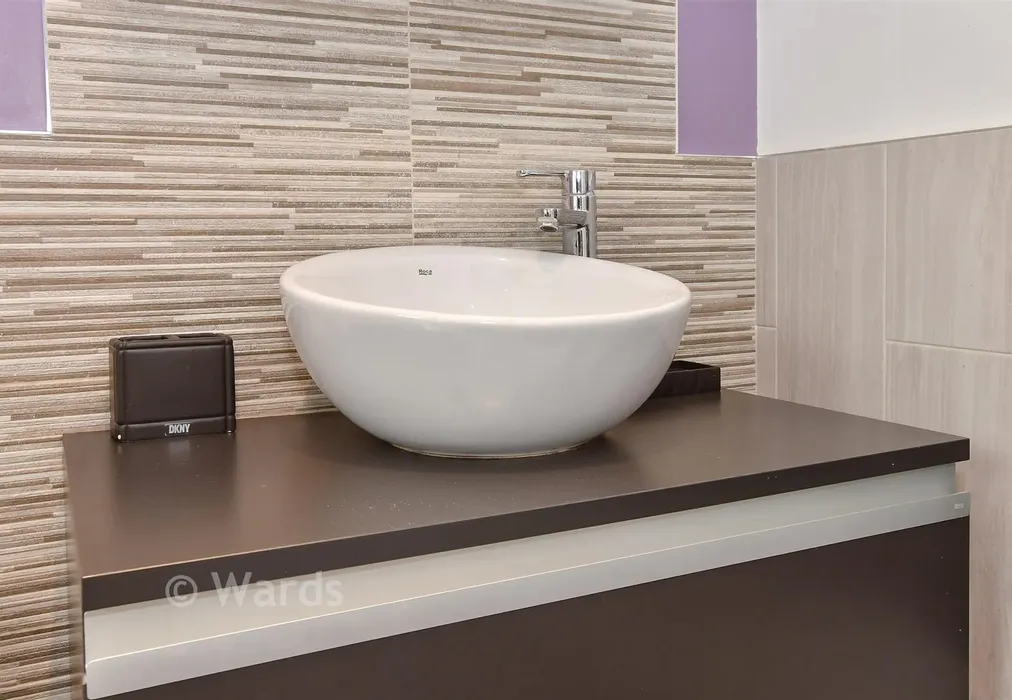 Internal Lifestyle Photograph - Woodland Way, Broadstairs, Kent - Wards of Kent