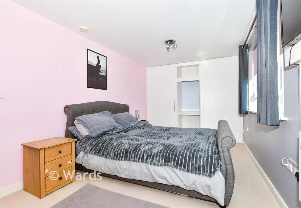 Bedroom 1 - Alisander Close, Snodland, Kent - Wards of Kent