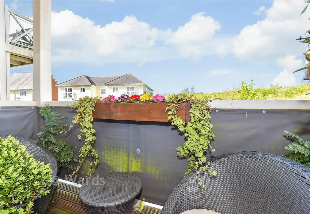 Balcony / Terrace - Alisander Close, Snodland, Kent - Wards of Kent