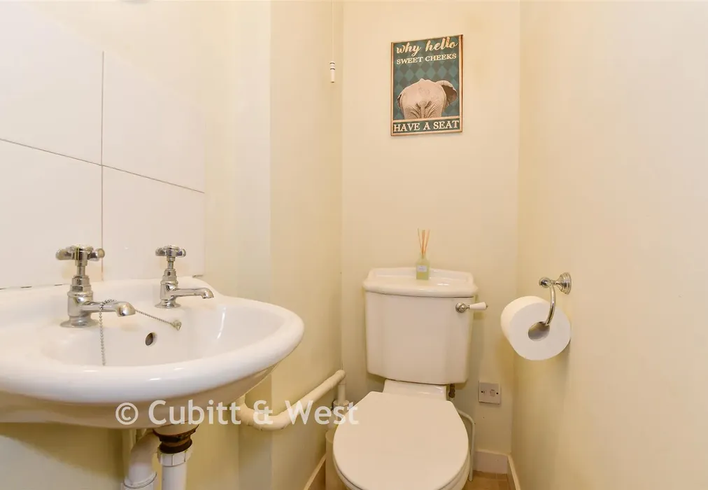 WC - Felpham Road, Felpham, West Sussex - Wards of Kent