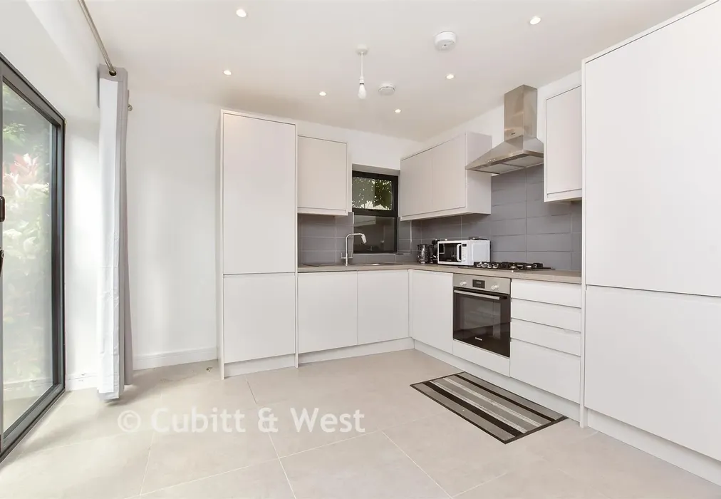 Kitchen / Lounge / Diner - Grovelands Road, Purley, Surrey - Wards of Kent