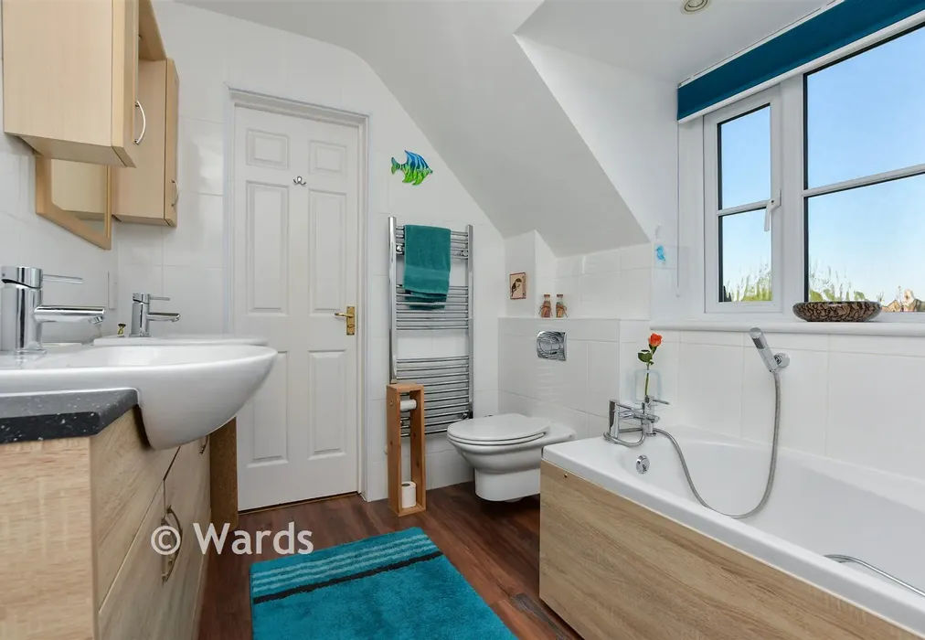 Jack And Jill Bathroom - Hammond Close, Nonington, Kent - Wards of Kent