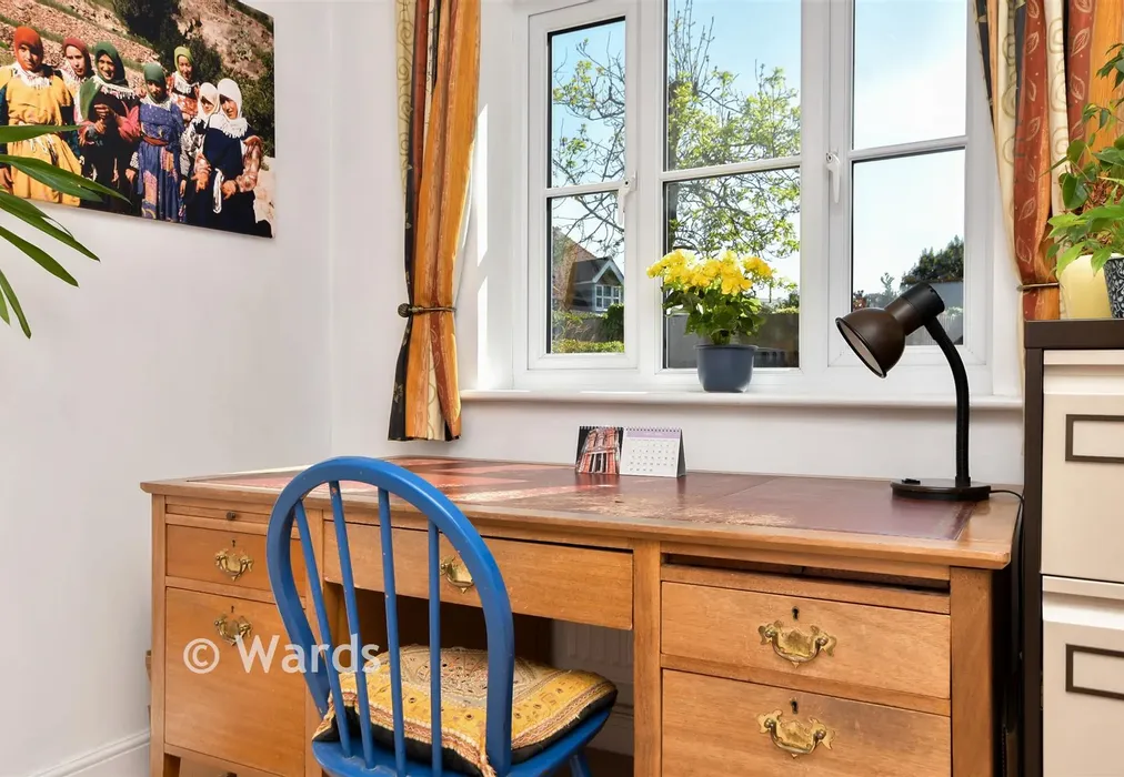 Internal Lifestyle Photograph - Hammond Close, Nonington, Kent - Wards of Kent