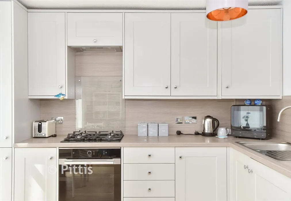 Internal Lifestyle Photograph - Monks Lane, Freshwater, Isle of Wight - Wards of Kent