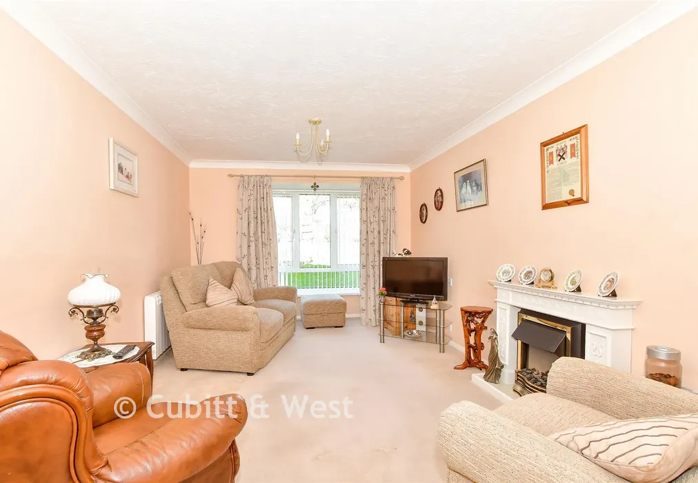 Lounge - Holman Close, Waterlooville, Hampshire - Wards of Kent