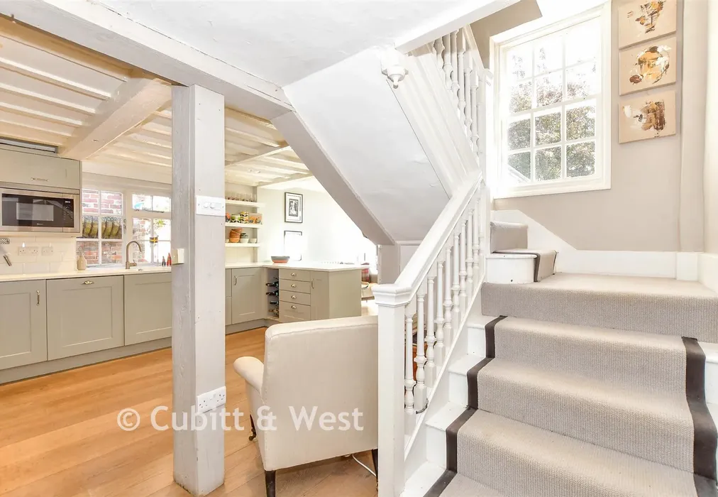 Internal Lifestyle Photograph - King Street, Emsworth, Hampshire - Wards of Kent