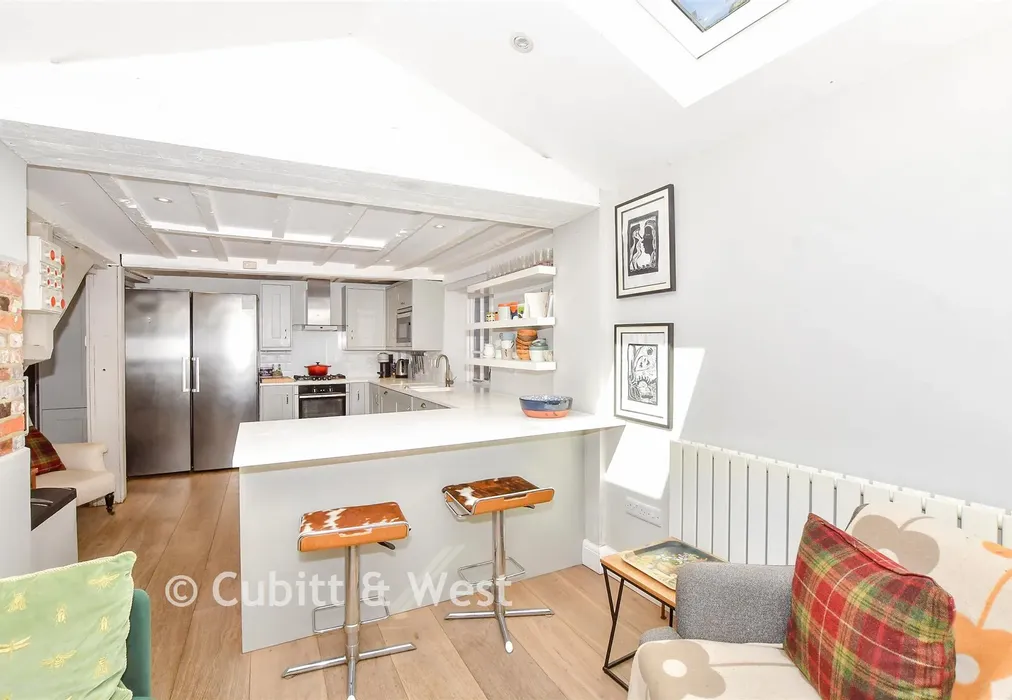 Kitchen - King Street, Emsworth, Hampshire - Wards of Kent