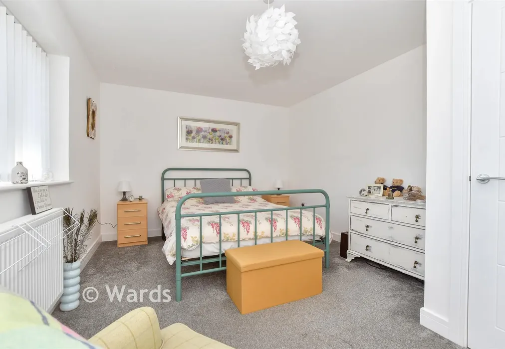 Bedroom 1 - Prime View, New Romney, Kent - Wards of Kent