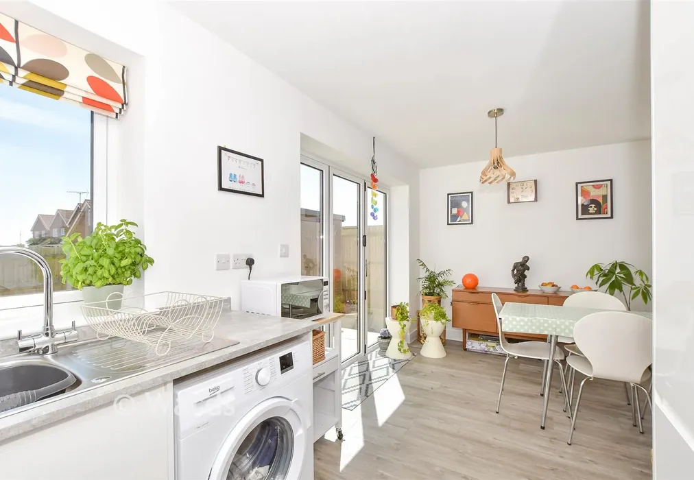 Kitchen - Prime View, New Romney, Kent - Wards of Kent