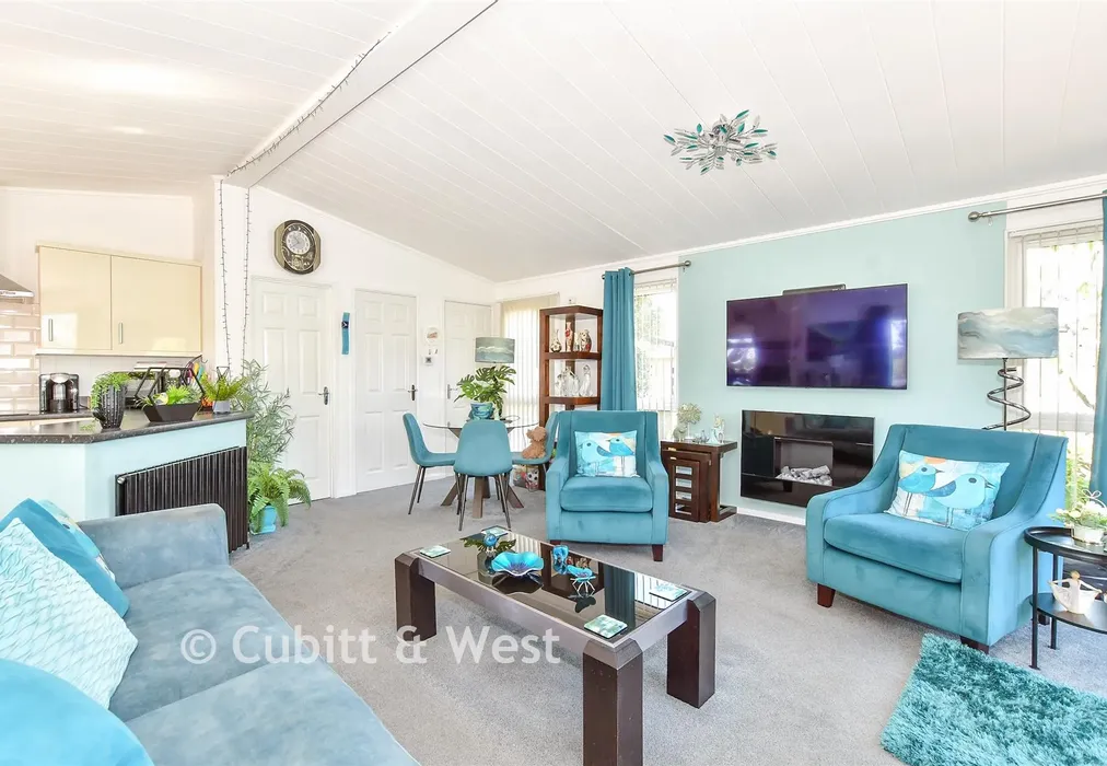 Lounge/Kitchen/Diner - Nutbourne Park, Nutbourne, Chichester, West Sussex - Wards of Kent