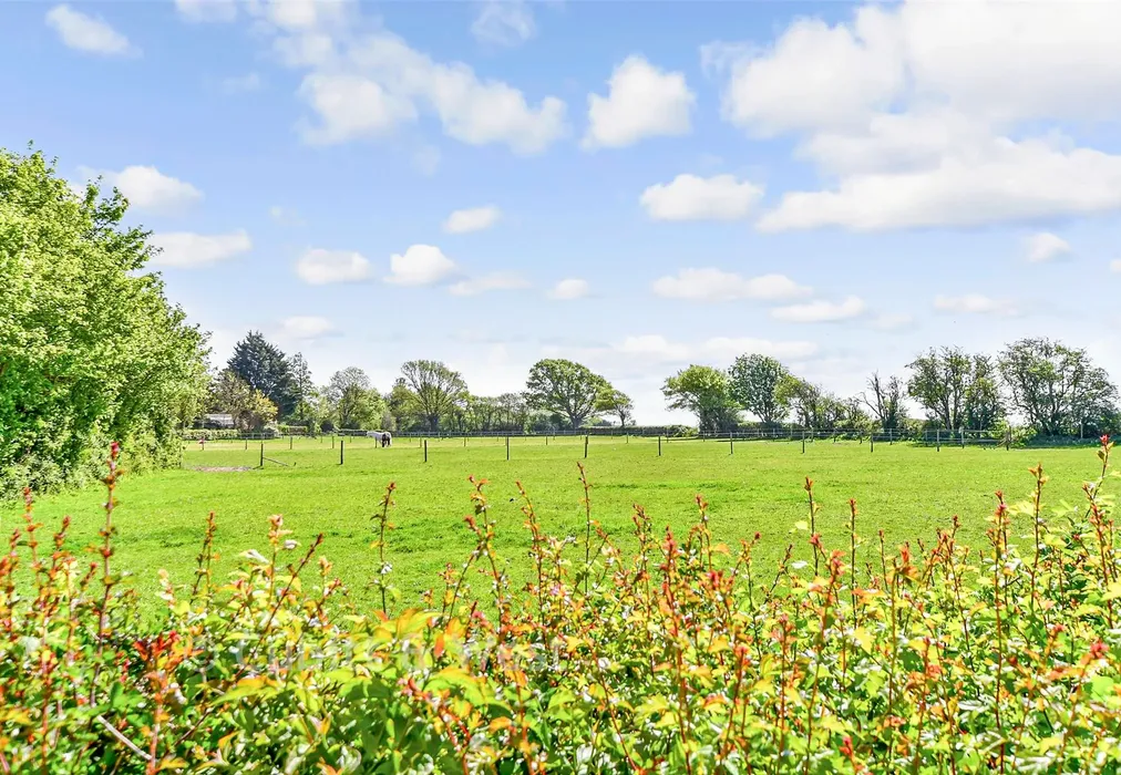 Views To Side - Nutbourne Park, Nutbourne, Chichester, West Sussex - Wards of Kent