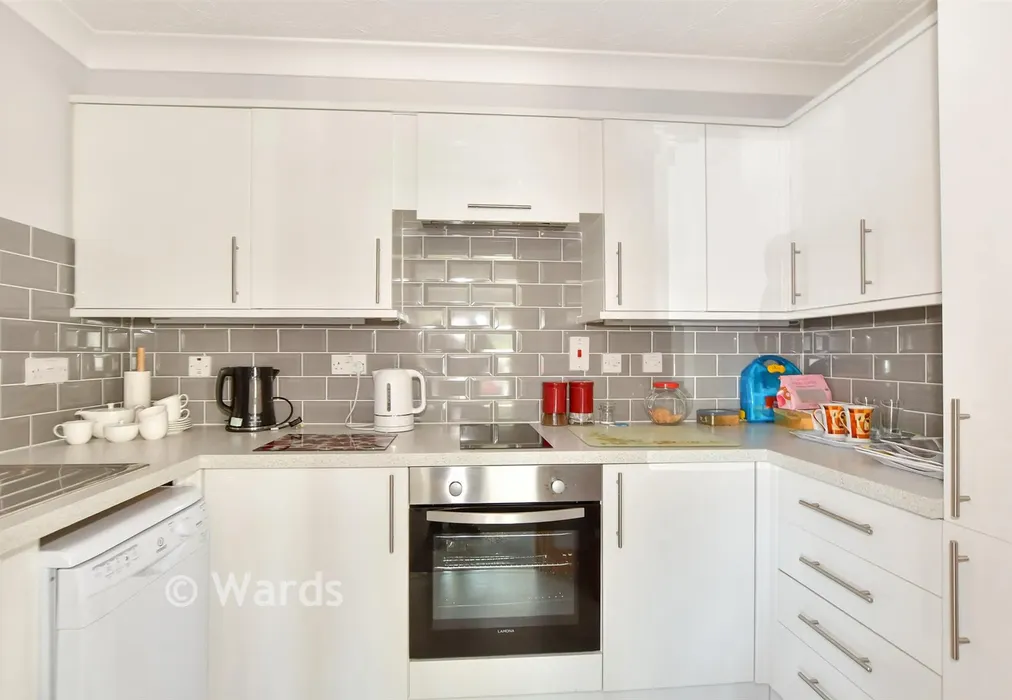 Communal kitchen - Prospect Road, Hythe, Kent - Wards of Kent