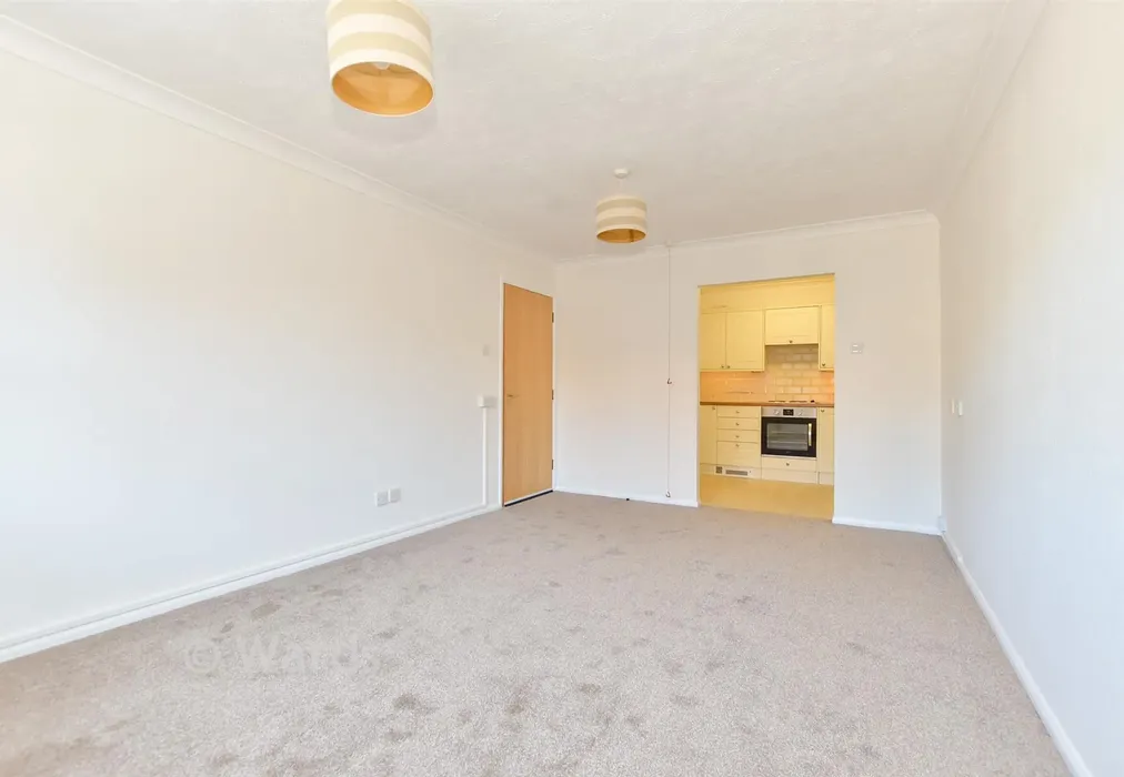 Lounge - Prospect Road, Hythe, Kent - Wards of Kent