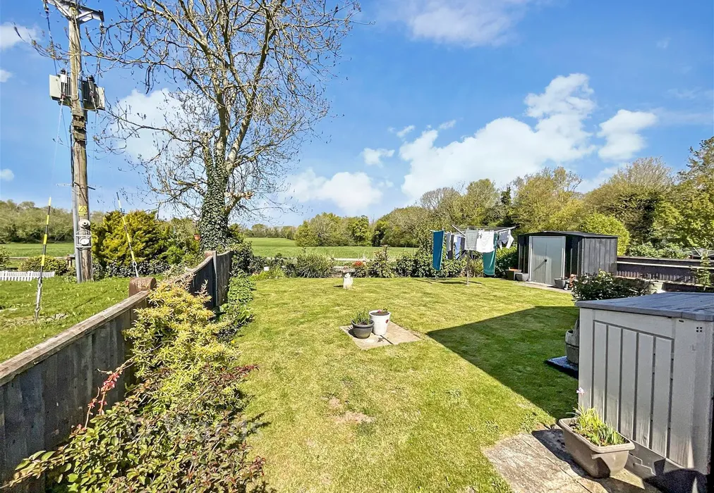 Rear Garden - Dover Road, Barham, Kent - Wards of Kent