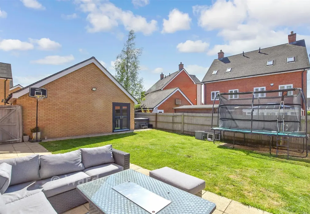 Rear Garden - Beech Tree Road, Maidstone, Kent - Wards of Kent