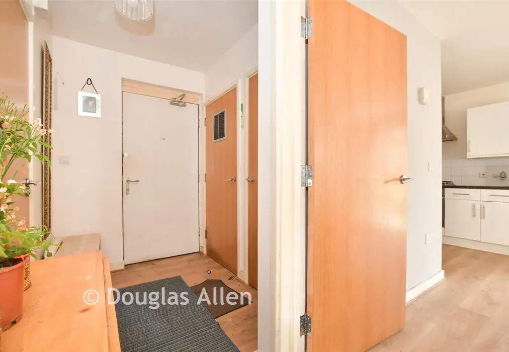 Hallway - Walton Road, Manor Park, london - Wards of Kent