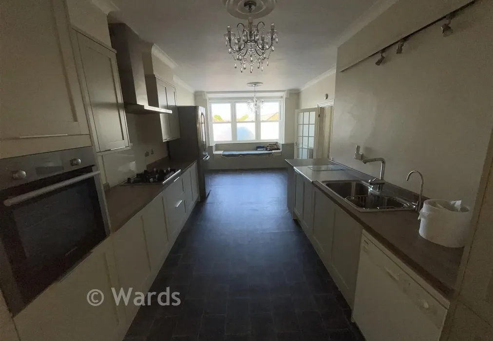 Kitchen - First Avenue, Gillingham, Kent - Wards of Kent