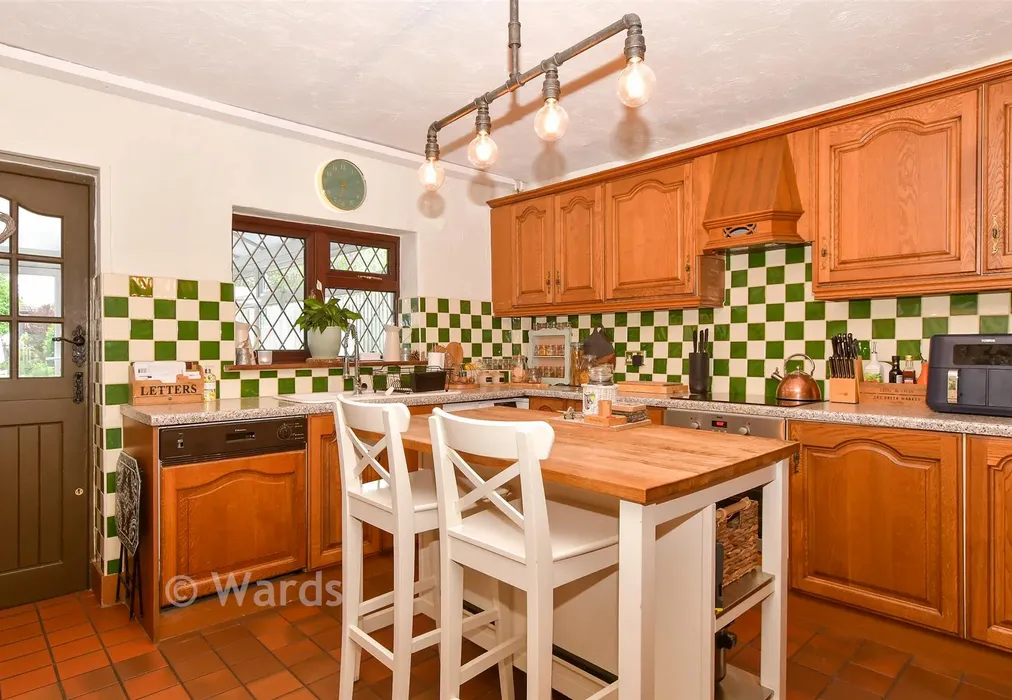 Kitchen - Fawkham Road, West Kingsdown, Sevenoaks, Kent - Wards of Kent
