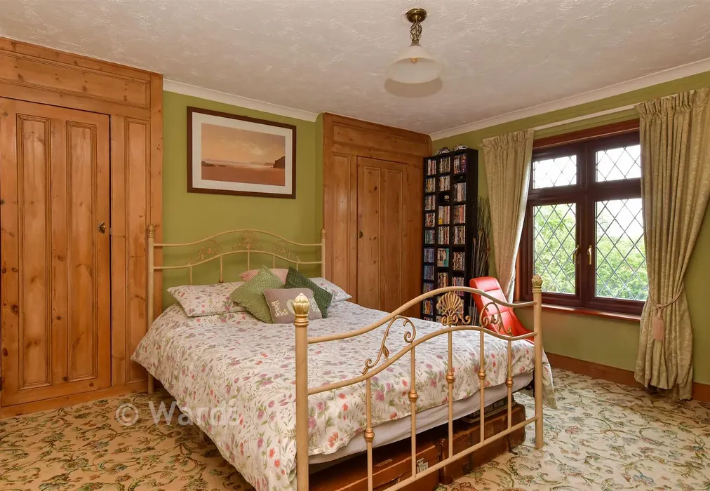 Bedroom 2 - Fawkham Road, West Kingsdown, Sevenoaks, Kent - Wards of Kent