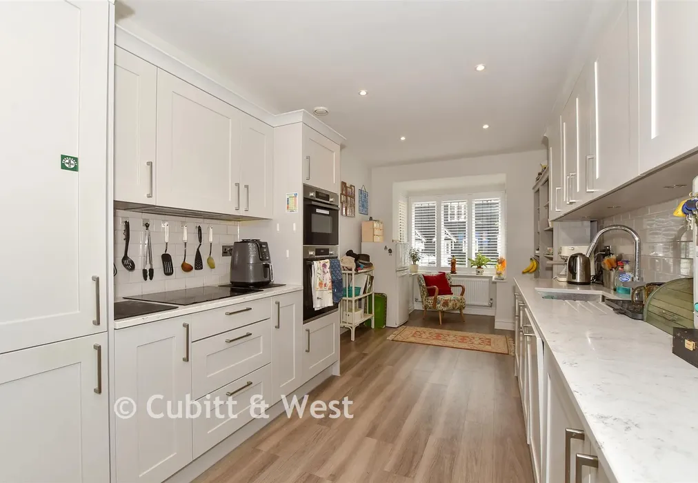 Kitchen - Rush Gardens, Southwater, Horsham, West Sussex - Wards of Kent