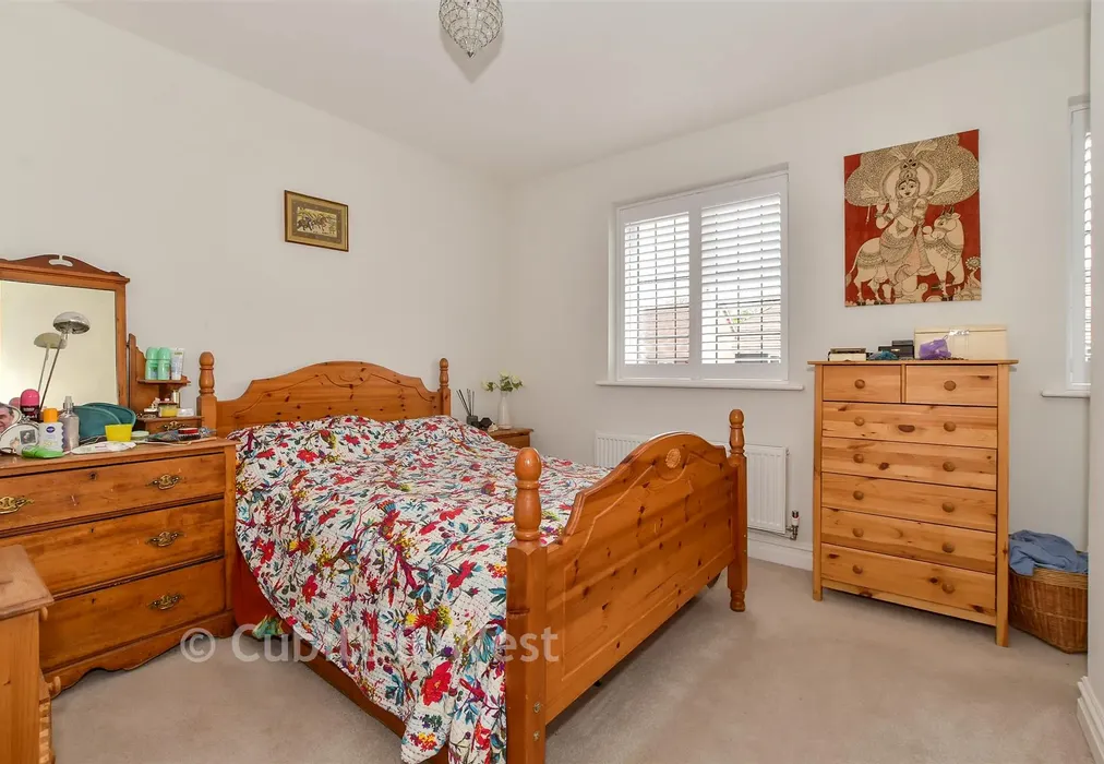 Bedroom 1 - Rush Gardens, Southwater, Horsham, West Sussex - Wards of Kent