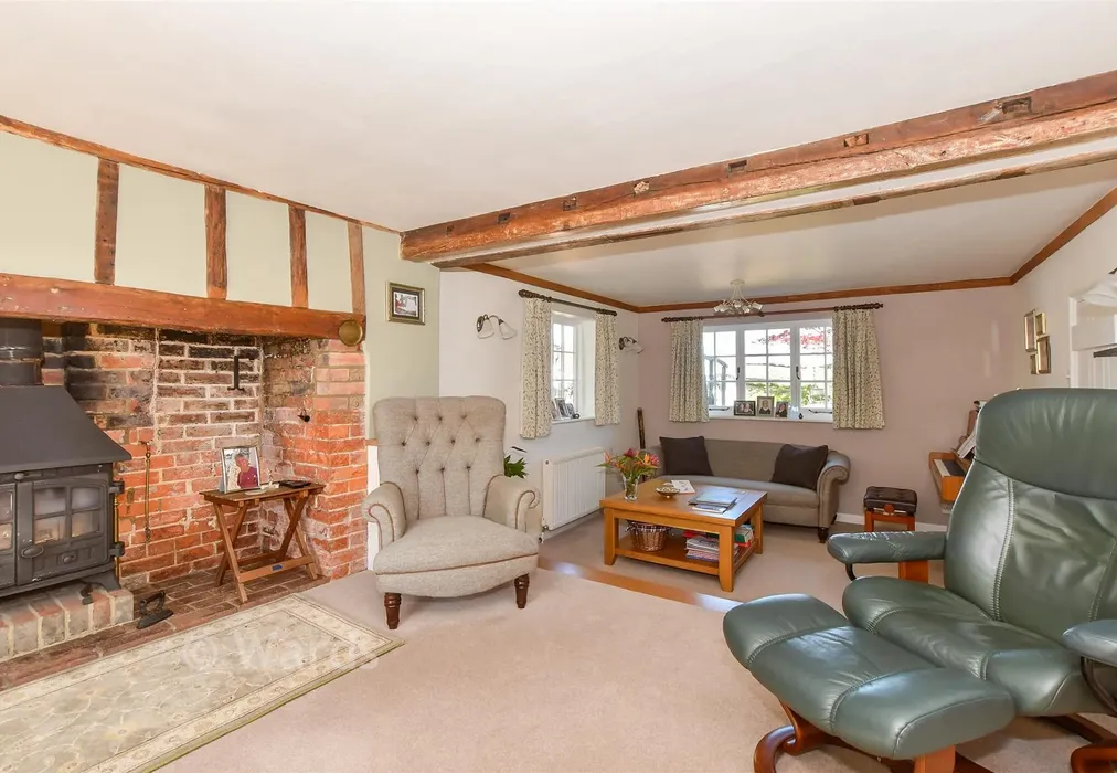 Lounge - Iden Green Road, Cranbrook, Kent - Wards of Kent