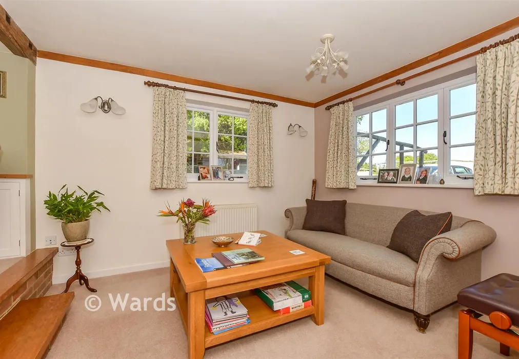 Sitting Area - Iden Green Road, Cranbrook, Kent - Wards of Kent