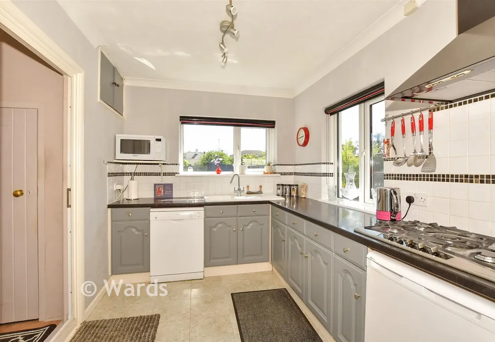 Kitchen/ Diner - Kingsway, Dymchurch, Romney Marsh, Kent - Wards of Kent