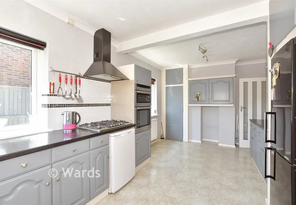 Kitchen/ Diner - Kingsway, Dymchurch, Romney Marsh, Kent - Wards of Kent