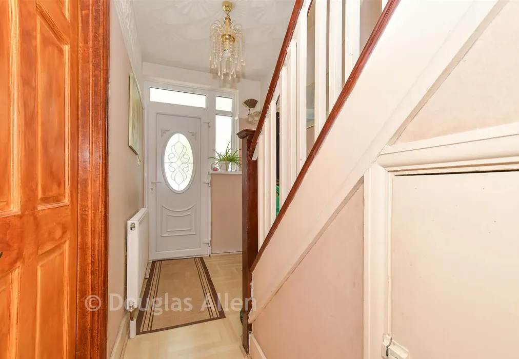 Hallway - Overton Road, Leyton - Wards of Kent
