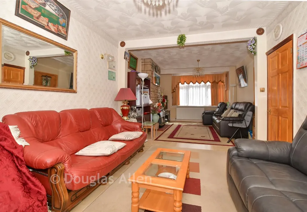 Dining Area - Overton Road, Leyton - Wards of Kent