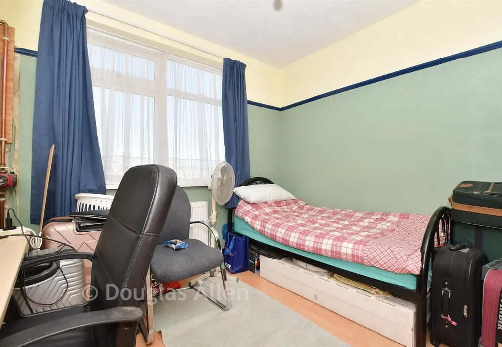 Bedroom 2 - Overton Road, Leyton - Wards of Kent