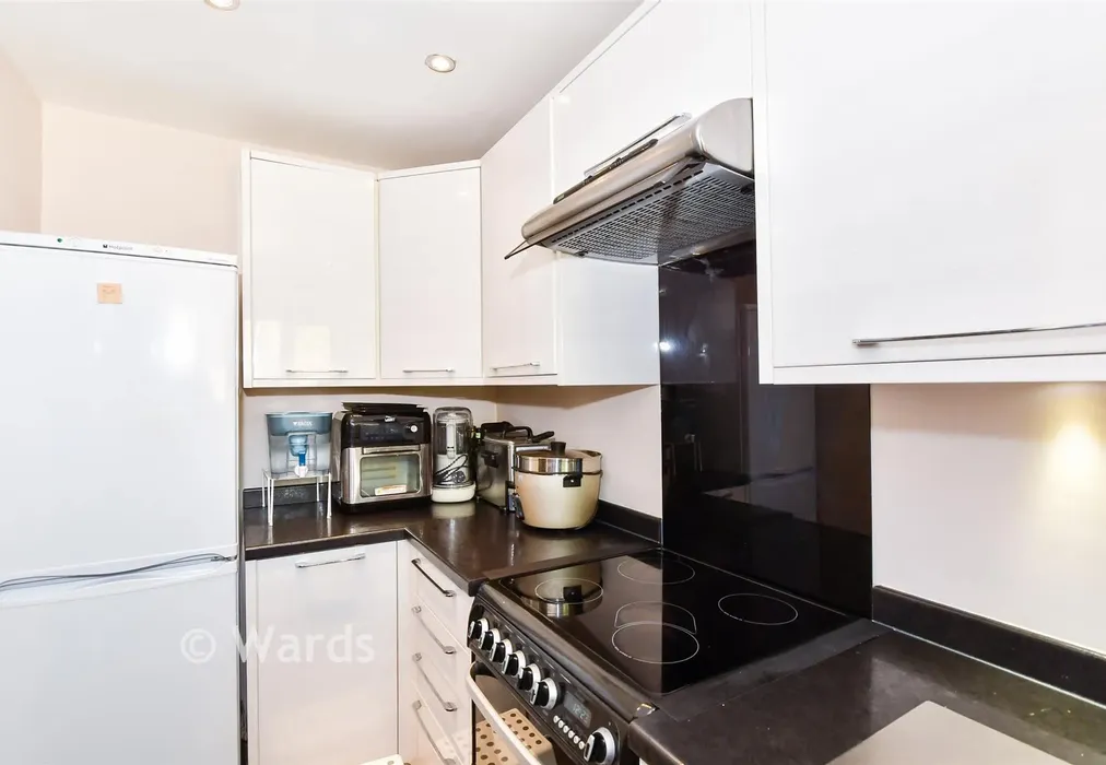 Kitchen - Peacock Mews, Springvale, Maidstone, Kent - Wards of Kent