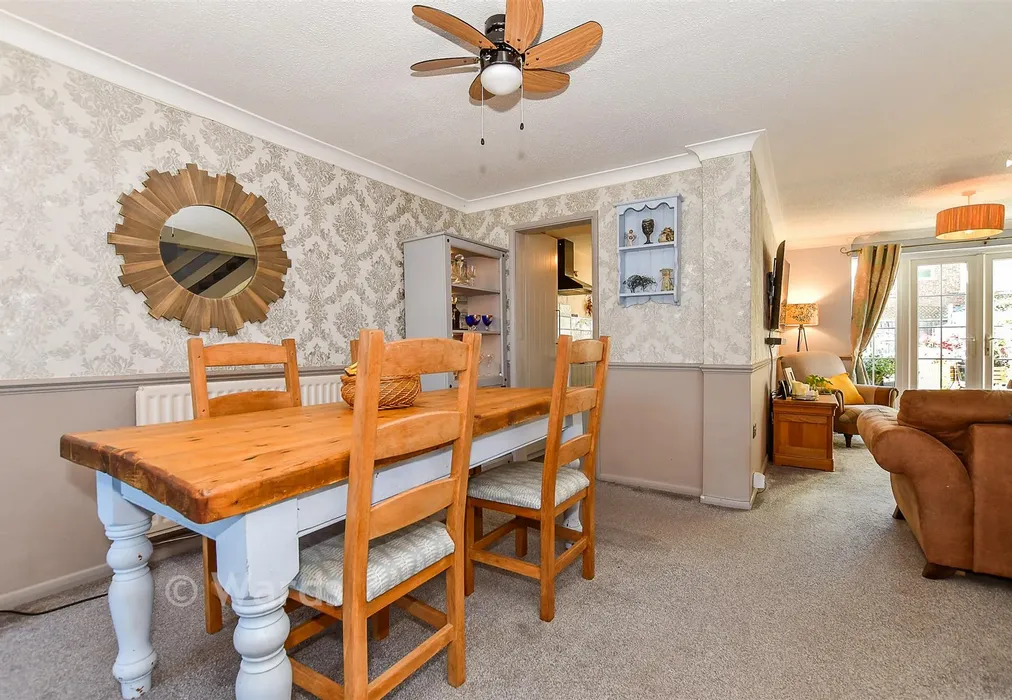 Dining Area - Knaves Acre, Headcorn, Kent - Wards of Kent