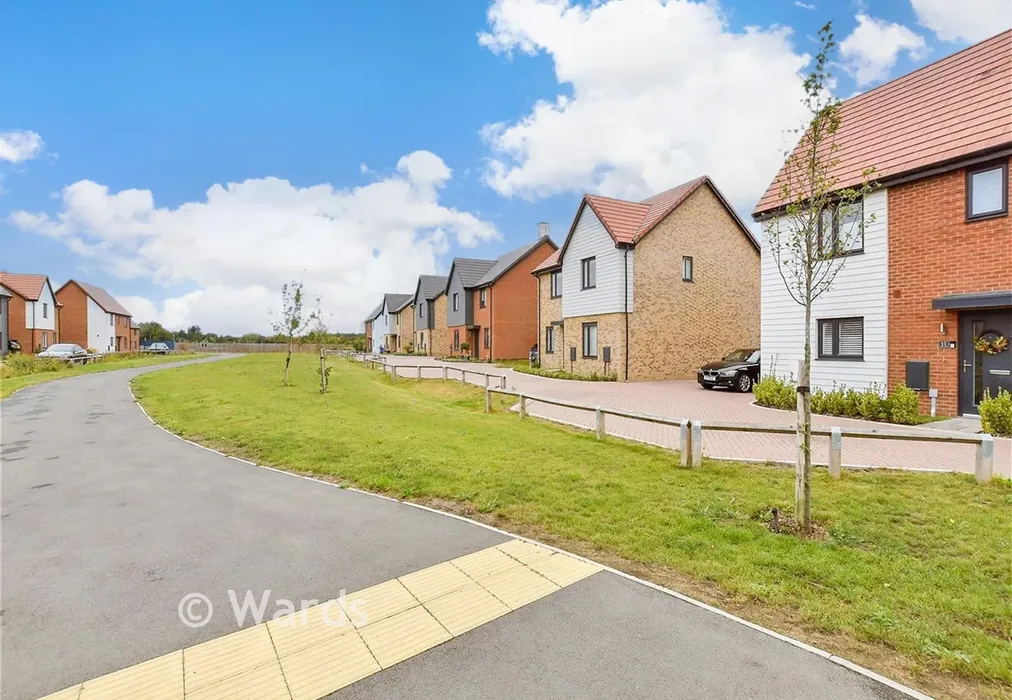 Street View - Ham Road, Faversham Lakes, Faversham, Kent - Wards of Kent