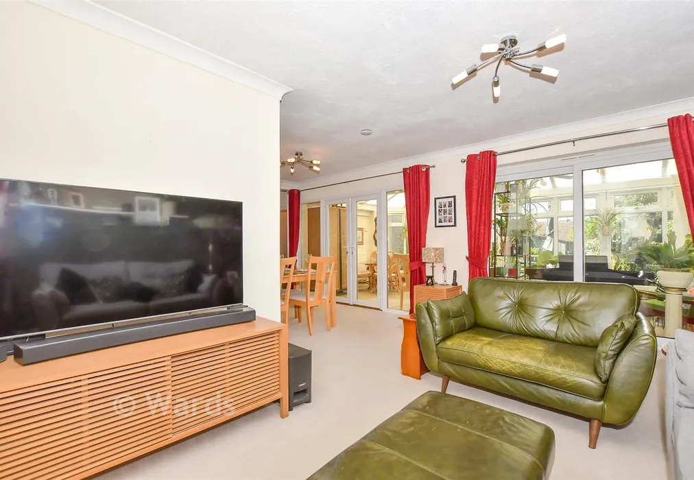 Lounge - Hever Avenue, West Kingsdown, Sevenoaks, Kent - Wards of Kent