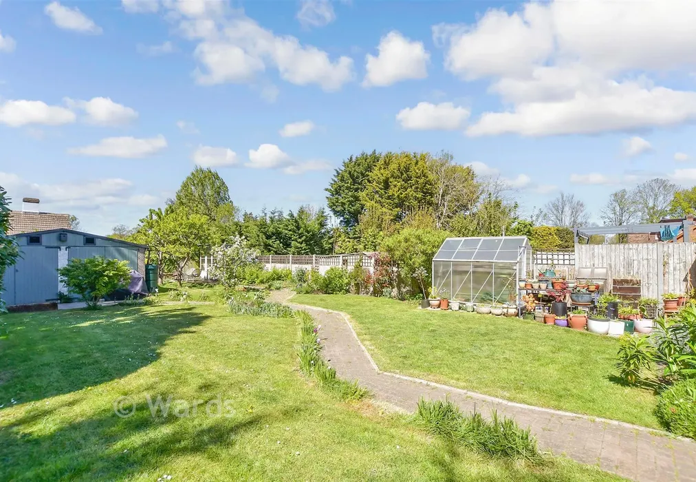 Rear Garden - Hever Avenue, West Kingsdown, Sevenoaks, Kent - Wards of Kent