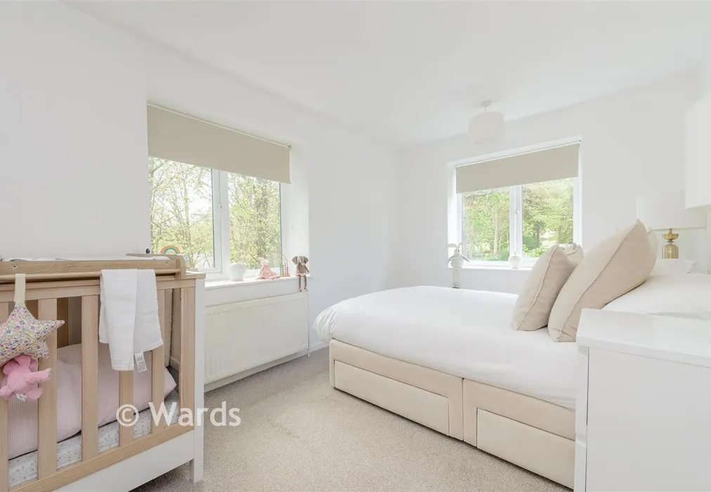 Bedroom 4 - London Road, Farningham, Kent - Wards of Kent