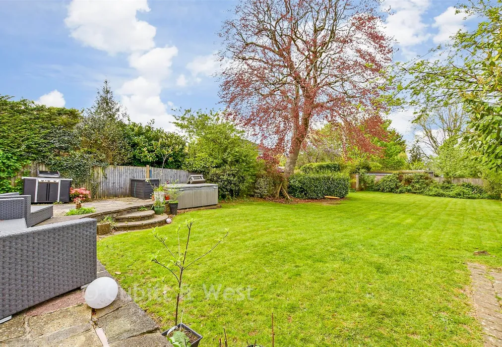 Rear Garden - Waterfield Drive, Warlingham, Surrey - Wards of Kent