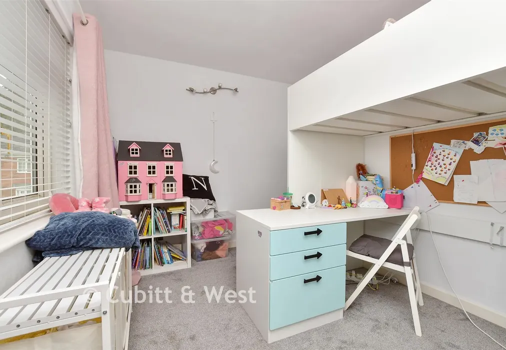 Bedroom 2 - Waterfield Drive, Warlingham, Surrey - Wards of Kent