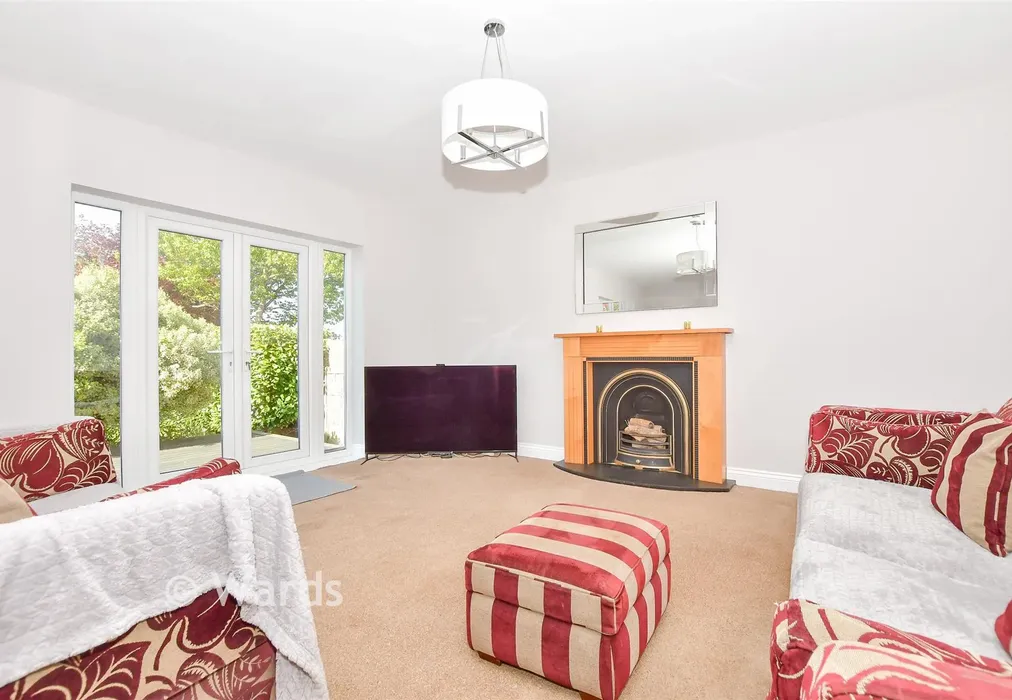 Lounge - Heath Road, Langley, Maidstone, Kent - Wards of Kent