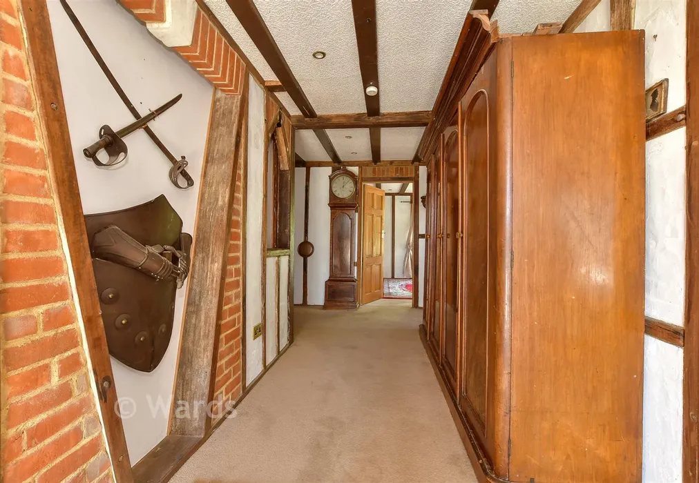 Entrance Hall - Marley Lane, Kingston, Canterbury, Kent - Wards of Kent