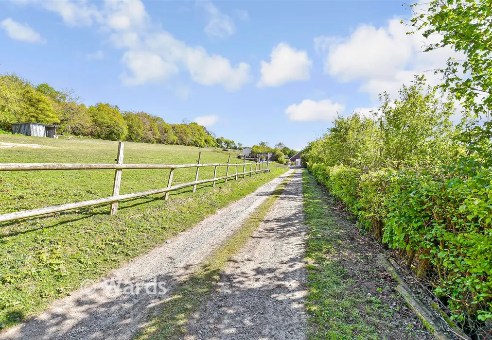 Driveway/Parking - Marley Lane, Kingston, Canterbury, Kent - Wards of Kent