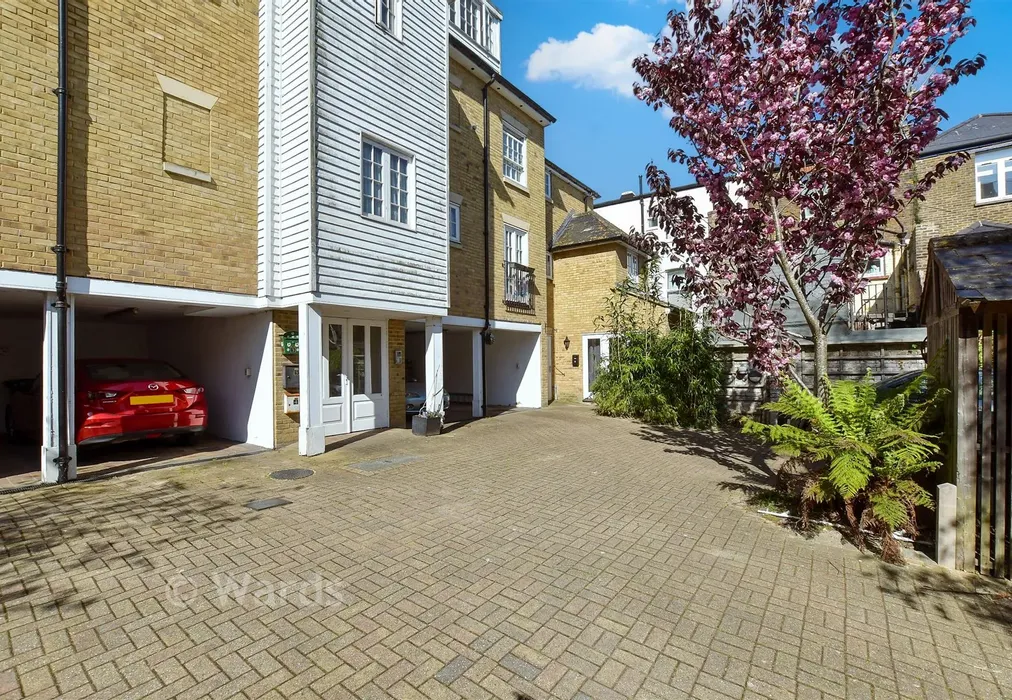 Driveway/Parking - Queens Courtyard, Dover, Kent - Wards of Kent