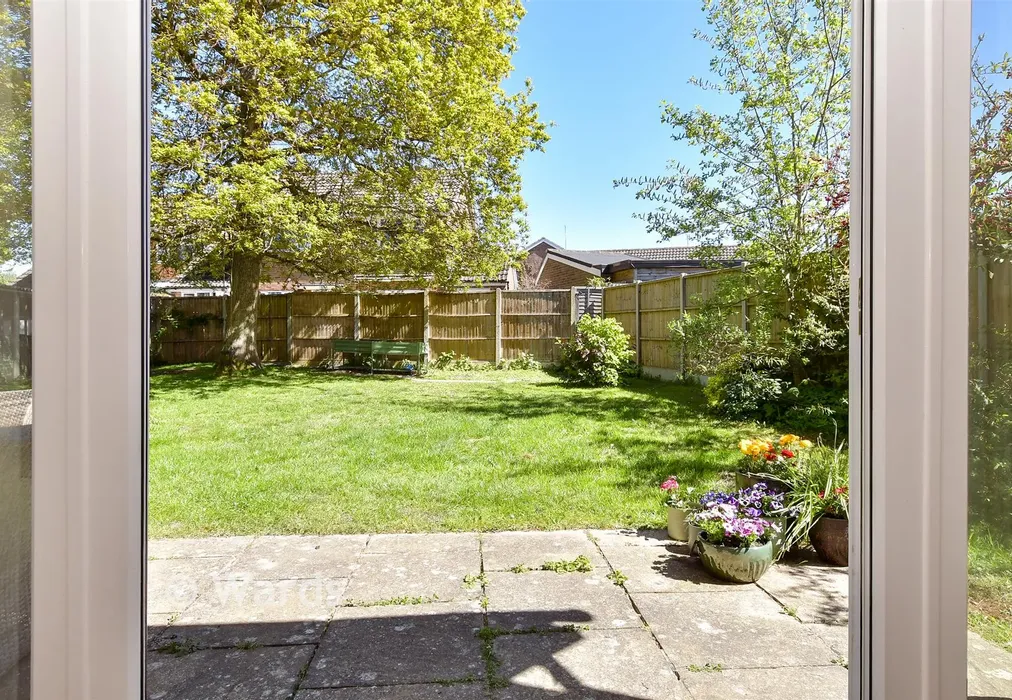 Internal Lifestyle Photograph - Turners Court, West Kingsdown, Sevenoaks, Kent - Wards of Kent